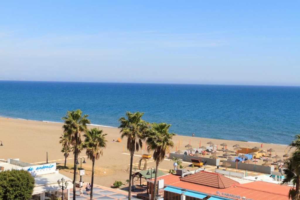Luksus strand lejlighed La Carihuela/Torremolinos i nærheden af Puerto Marina i Benalmádena