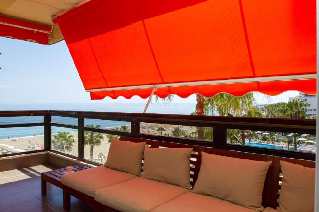 Роскошные пляжные апартаменты Ла-Карихуэла/Торремолинос возле Пуэрто Марина в Бенальмадена