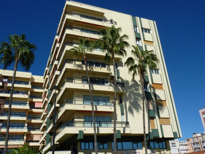 Te Koop :  Luxe appartement aan het strand in La Carihuela / Torremolinos.