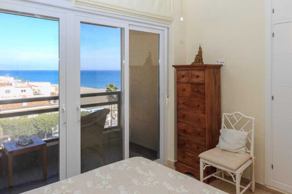 Luxury Beach apartment La Carihuela / Torremolinos near the Puerto Marina in Benalmádena