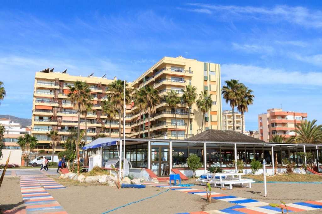 Lyx strand lägenhet La Carihuela/Torremolinos nära Puerto Marina i Benalmádena