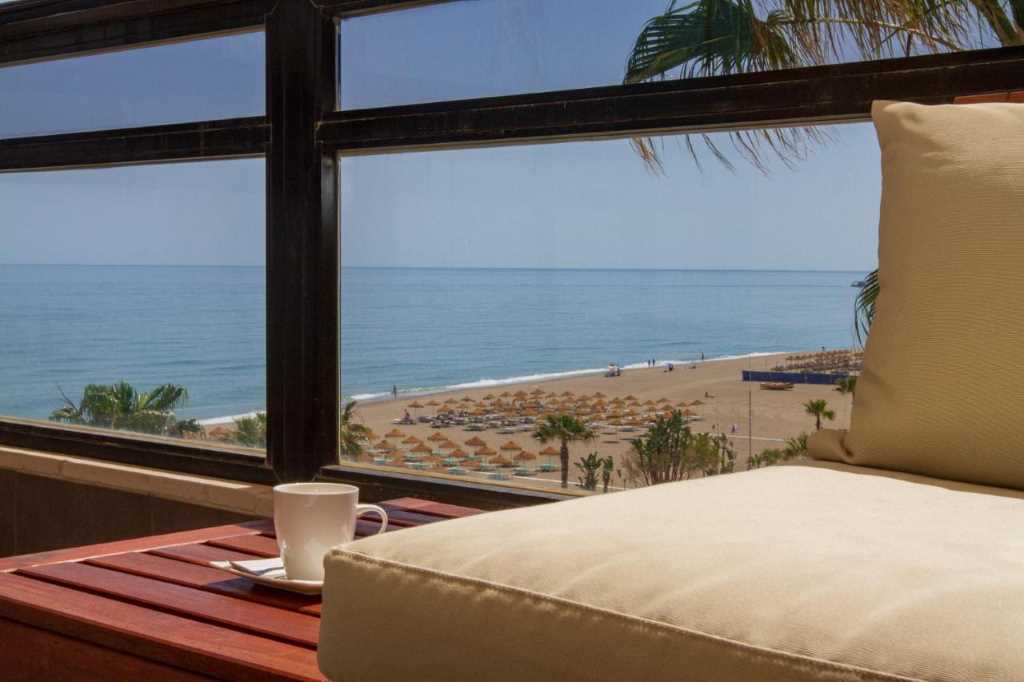 Luxury Beach apartment La Carihuela / Torremolinos near the Puerto Marina in Benalmádena