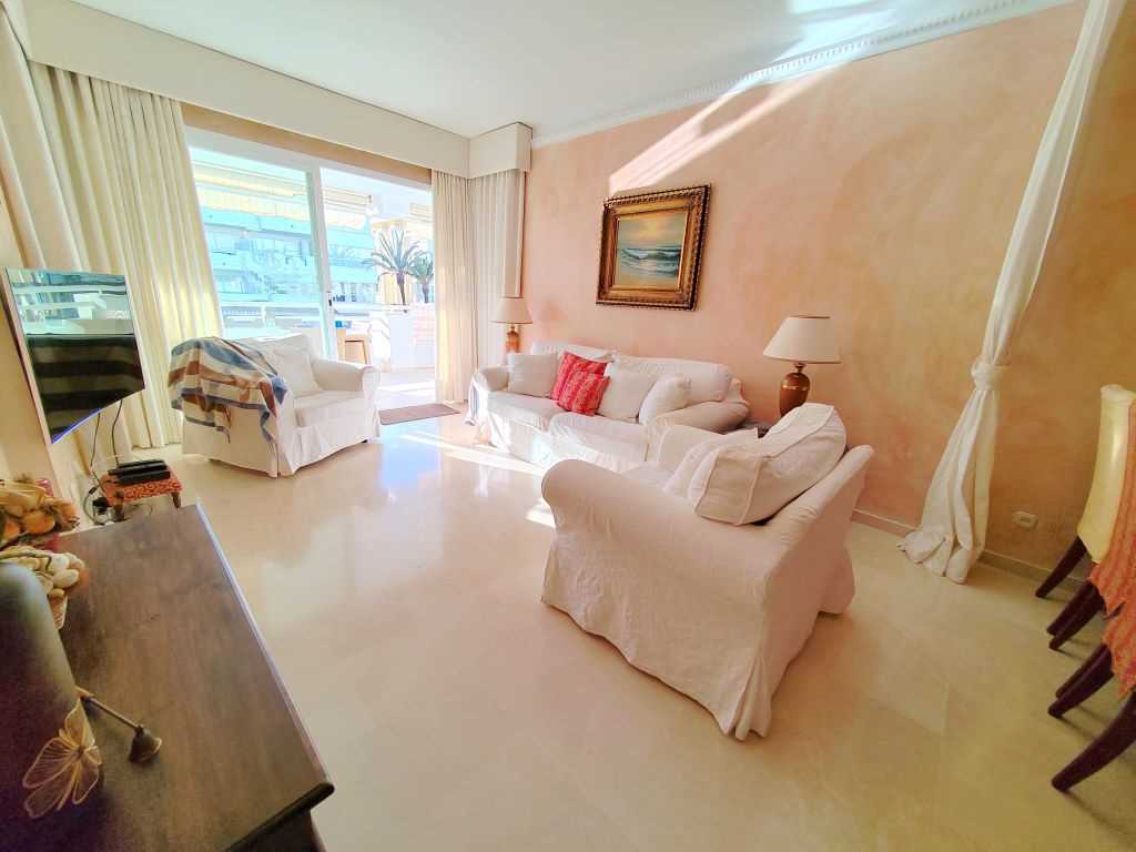 Appartement te koop in Puerto Marina, Benalmádena